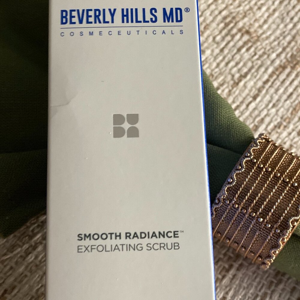 BEVERLY HILLS MD NEW NEVER OPENED SMOOTH RADIANCE EXFOLIATING SCRUB